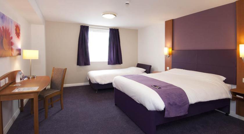 Premier Inn Chester Central - North Ruang foto