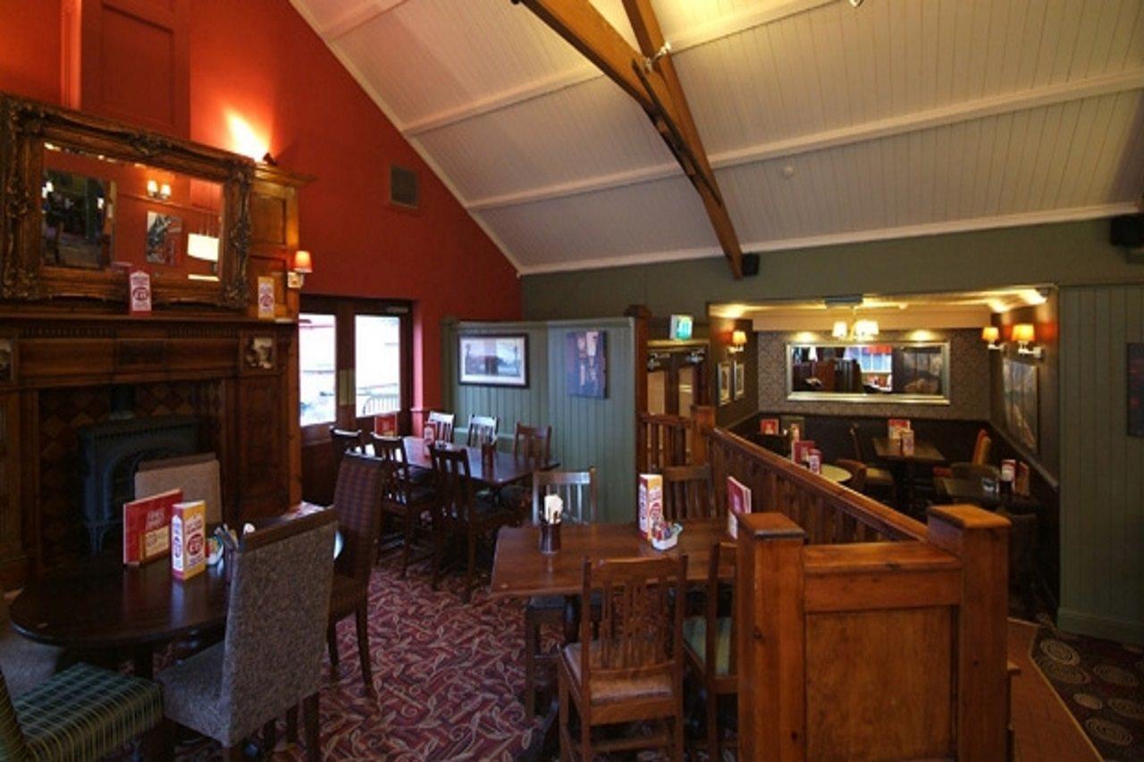 Premier Inn Chester Central - North Bagian luar foto